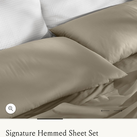 Signature Hemmed Sheet Set in Cream and Gray - Picture 3 of 9